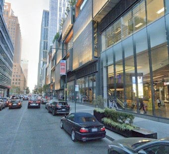 Downtown Brooklyn Groping Suspect Sought After Grabbing Woman, 31, at Albee Square