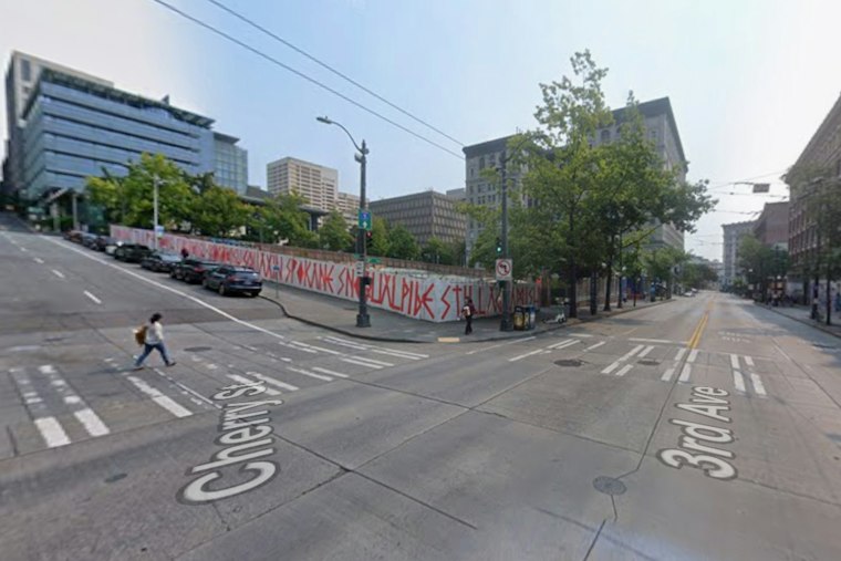 Downtown Seattle's 'Pit From Hell' Sits Empty 21 Years After City Hall Neighbor Vanished
