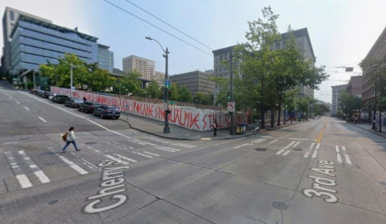 Downtown Seattle's 'Pit From Hell' Sits Empty 21 Years After City Hall Neighbor Vanished