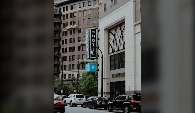 Dragon Con Fans Lose Midtown Hotel Rooms After Surprise Sale, Scramble for Beds