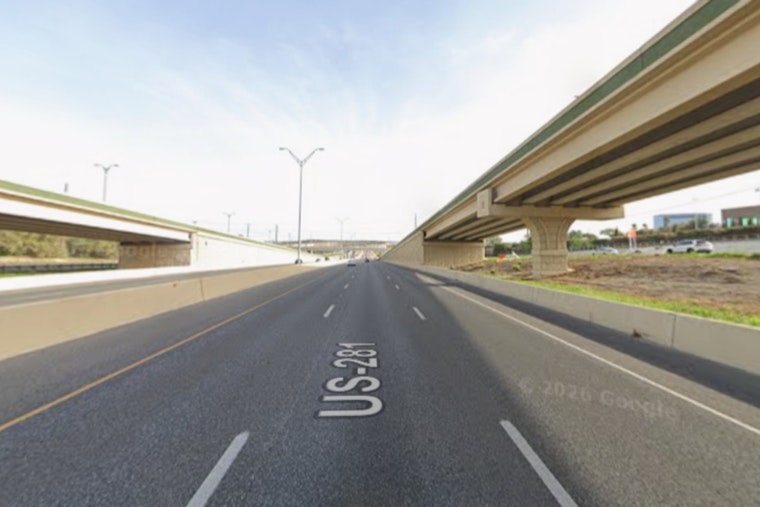Driver Ejected After Audi Slams Crash Cushion on US 281 in San Antonio