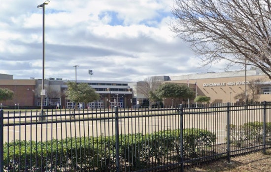 Duncanville High Sends 4,600 Students Home Early After Water Line Break
