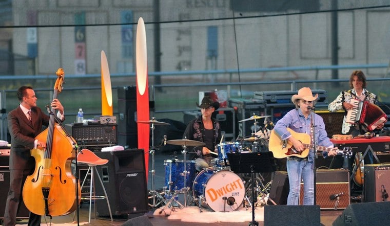 Dwight Yoakam Set For Free El Paso Show At Speaking Rock In October
