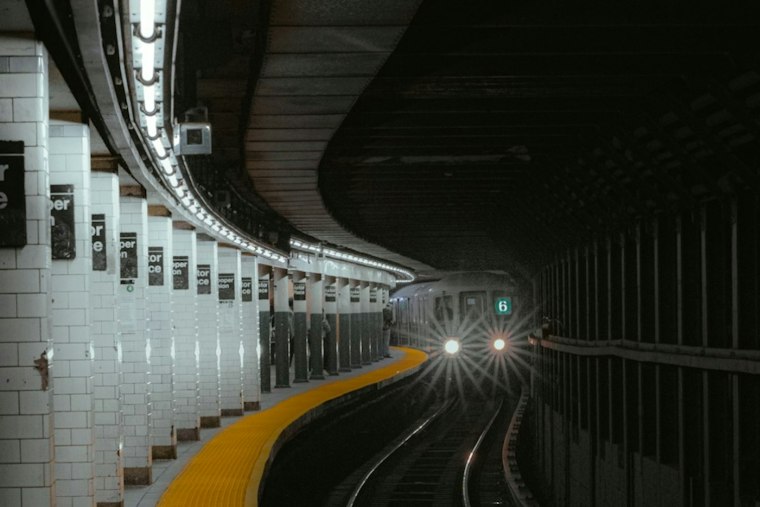 East Harlem Subway Worker Finds Days-Old Body Hidden in No. 6 Line Closet