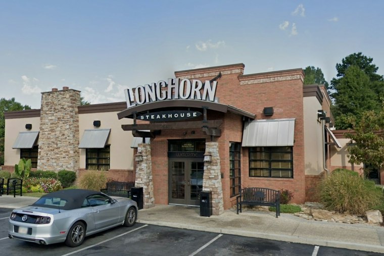 East Point LongHorn Cook's Roach Video Forces Health Dept. Back to Kitchen