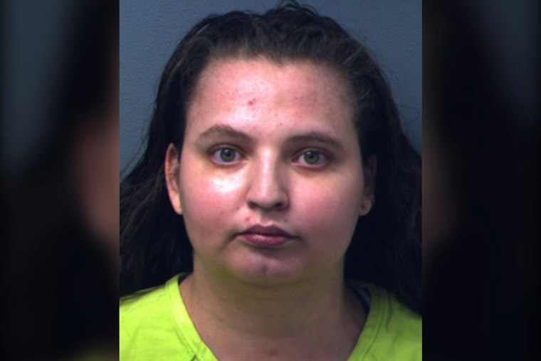 El Paso Mom, 25, Extradited From North Texas in Child's Starvation Death