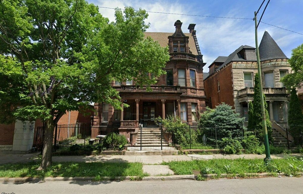 Englewood's Crumbling O'Leary Mansion Faces Wrecking Ball, Preservationists Fight Back