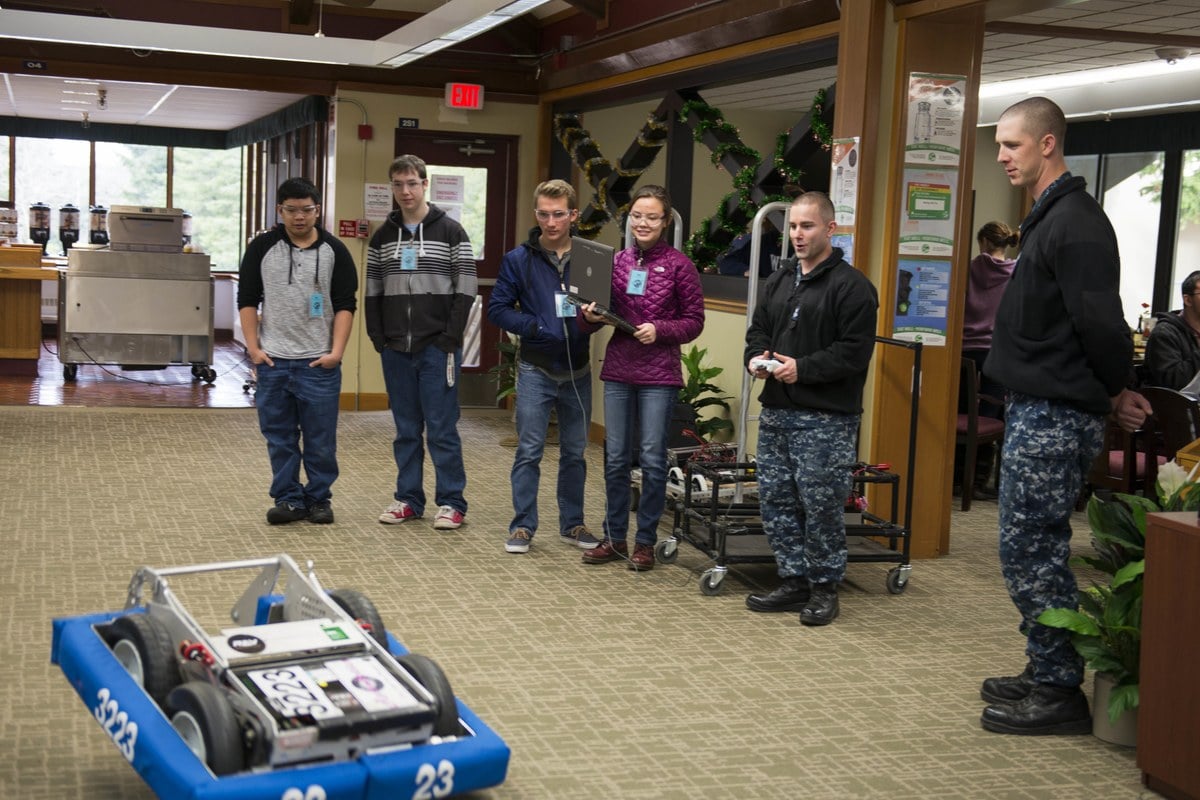 hoodline.com - Alec Novak - Envigado Team Wins Robotics World Championship Honors