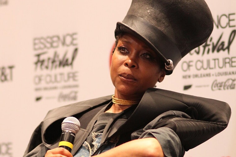 Erykah Badu Fills Her Own Dallas Gap With Irving Festival Headlining Set