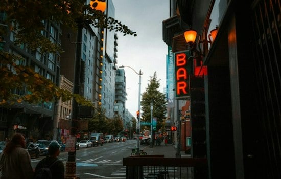 Esquire Names Seattle’s Russell’s Among 14 Best Bars in America