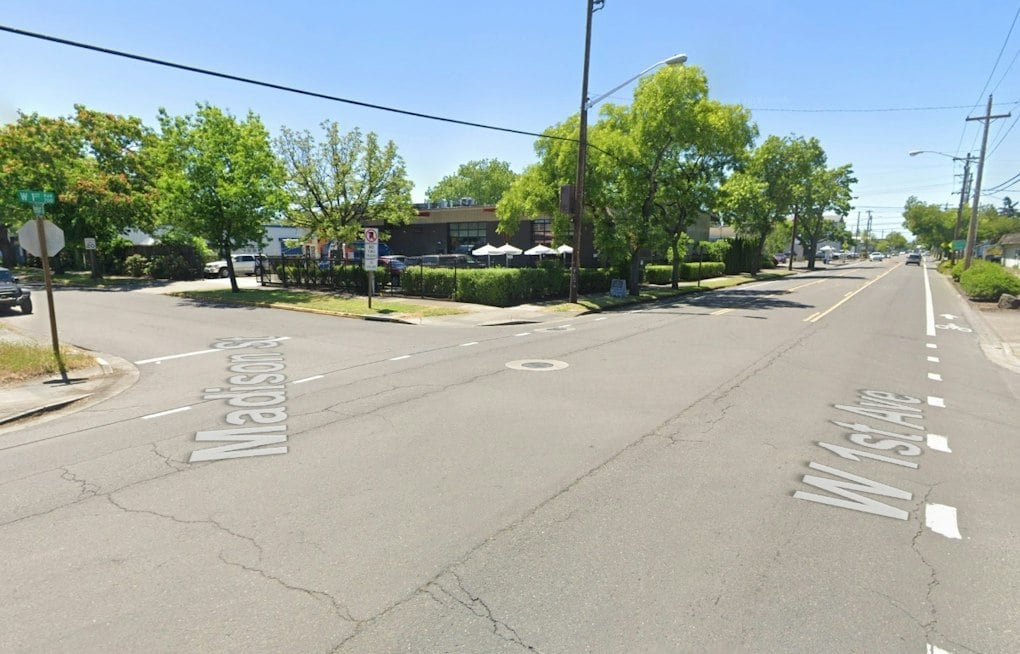 Eugene Woman, 39, Tried to Roll Into Traffic on West 1st, Police Say