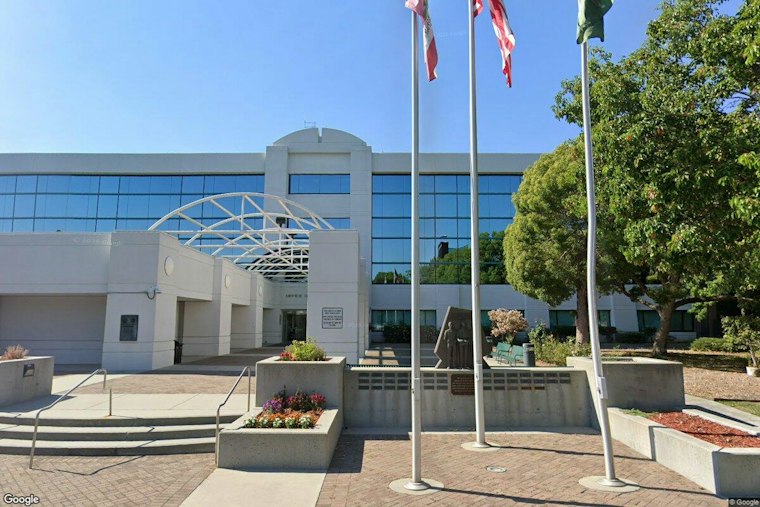 Ex-Santa Clara Undersheriff Admits Trading Gun Permits for iPads, Sharks Tickets