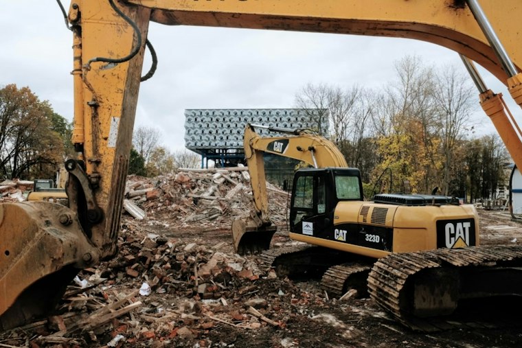 Excavator Crashes Through Floor at Downtown Brooklyn Demolition Site