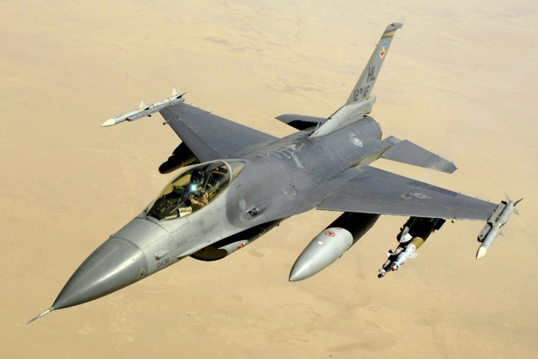 F-16s and WWII Warbirds Storm Wildwood Skies This Weekend, Free to Watch