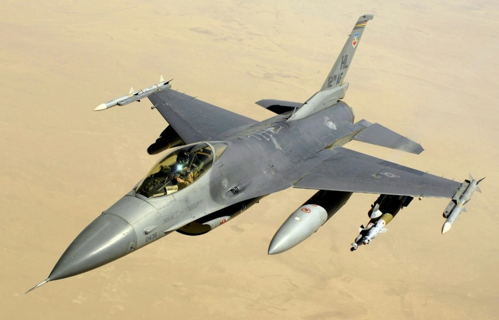 F-16s and WWII Warbirds Storm Wildwood Skies This Weekend, Free to Watch