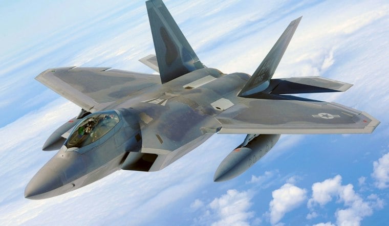 F-22 Raptor Roars Back to Sanford Skies After Shutdown Grounded 2025 Show
