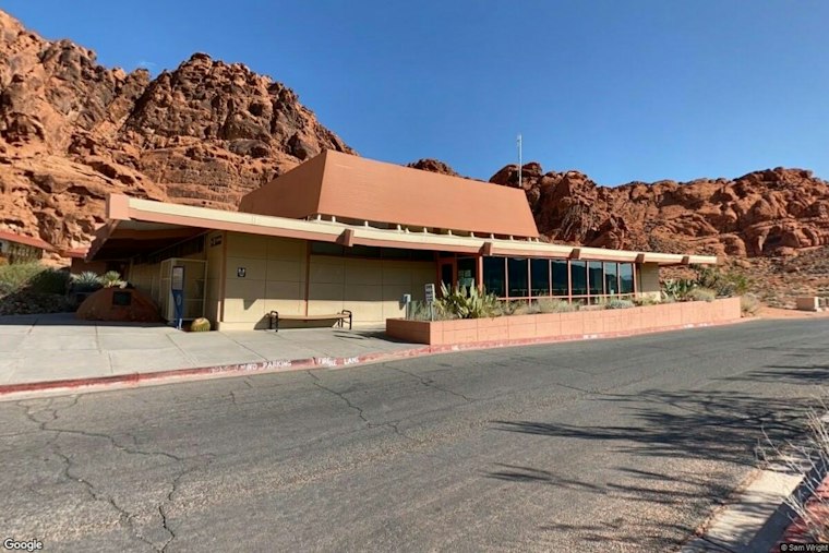Fatal I-15 Rollover Near Valley Of Fire Shuts Down Southbound Lanes