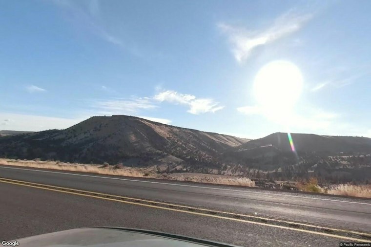 Fatal Semi-Truck Crash Shuts Down Highway 26 Near Warm Springs for 12 Hours