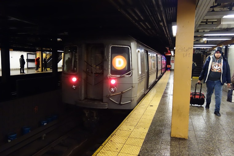Fatal Train Strike at 161st Street-Yankee Stadium Snarls Bronx Subway Service