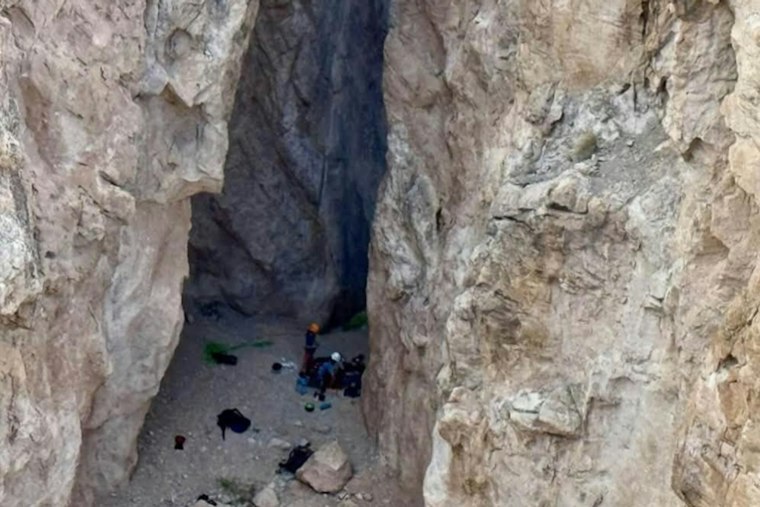 Father Falls 80 Feet While Rappelling With Toddler Near Arizona Trailhead
