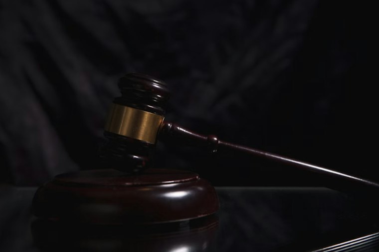 Federal Judge Tosses Fish Bowl Injury Suit Against Peninsula School District