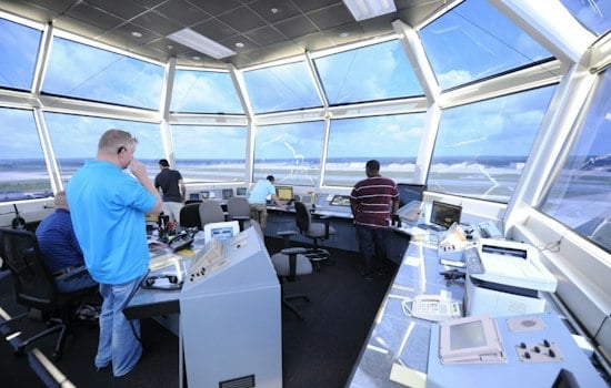 Federal Watchdog Warns FAA Aircraft Communications Remain Open to Hacking, Jamming