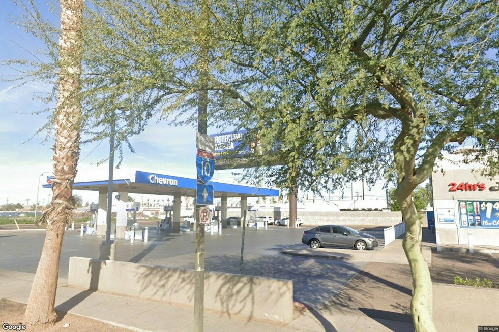 Fight Behind Central Phoenix Chevron Ends With One Man Shot Multiple Times