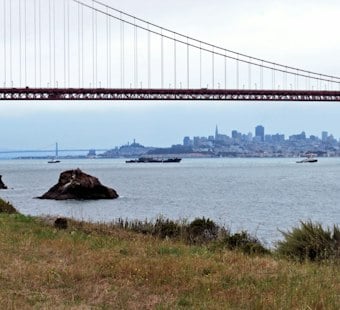Fishing Boat Slams Into Rocks Near Golden Gate Bridge, Three Injured