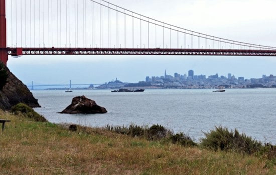 Fishing Boat Slams Into Rocks Near Golden Gate Bridge, Three Injured
