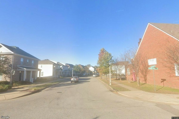 Five Armed Men Trade Gunfire in New Pathways, Memphis Police Hunt Four Suspects