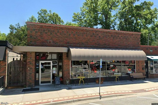 Flight Crew Coffee Lands in Overland Park, Replacing 20-Year Antique Shop