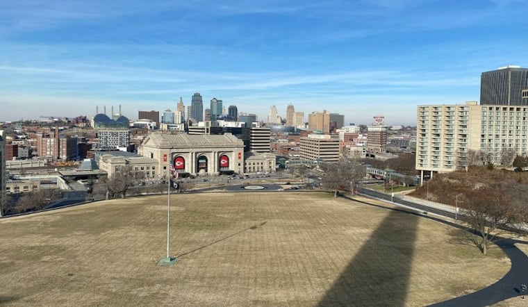 Fog Smothers Kansas City Morning as Weekend Storms Loom