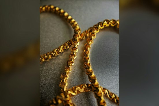 Fontana Marketplace Meetup Ends in $8K Gold Chain Heist, Two Arrests