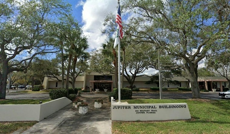Former Jupiter Dunes manager arrested as police allege unauthorized payroll and card spending