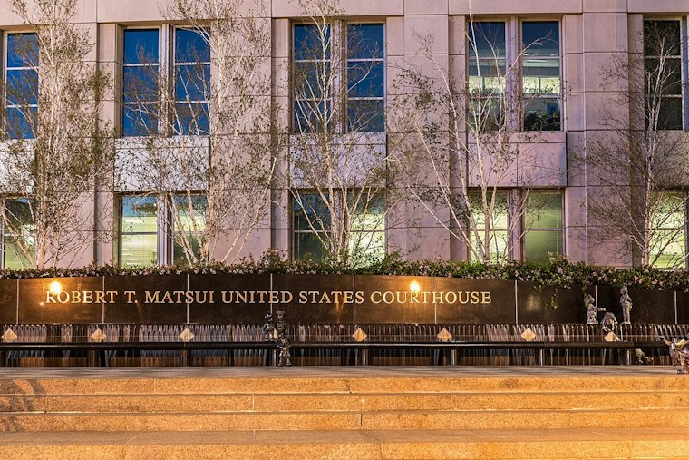 Fort Bragg Postal Worker Swapped Veterans’ Painkillers With OTC Pills, Gets Prison Term