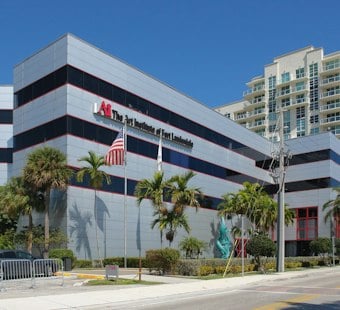 Fort Lauderdale Man Killed Crossing Broward Boulevard, Police Shut Down Traffic