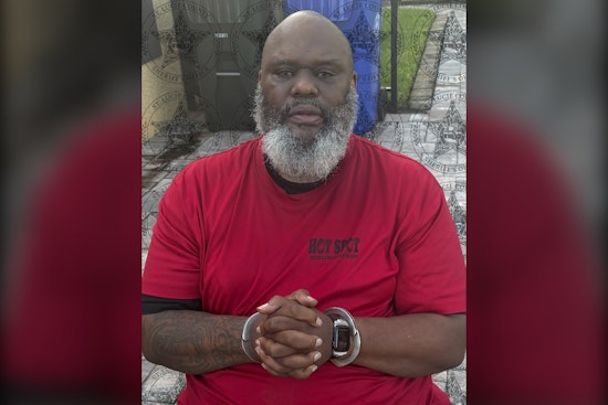 Fort Pierce Felon Busted With 33 Pounds of Weed, Guns and $150K Cash