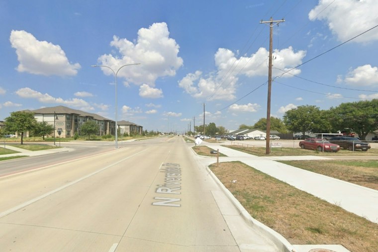 Fort Worth Police Rush to N. Riverside Drive Shooting, Details Still Unclear