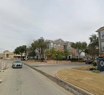 Fort Worth Woman Pepper-Sprays Attacker Who Grabbed Her Purse at Gated Complex