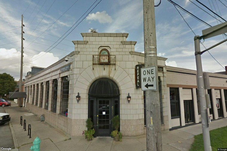 Four Finger Distillery Toasts a Saw Accident With Three-City Finger Blast Party