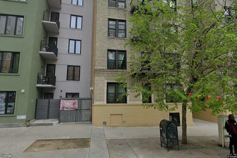 Four Women Flee After Gun Fired Outside Fordham Manor Building, NYPD Says