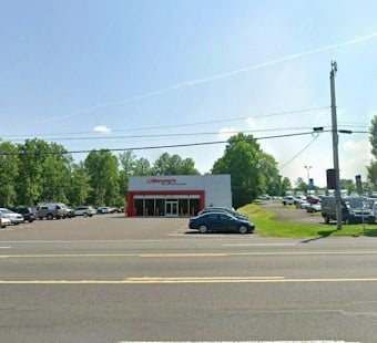 Fred Beans Buys Old Bergey's Tire Site on Route 611 for Truck Center