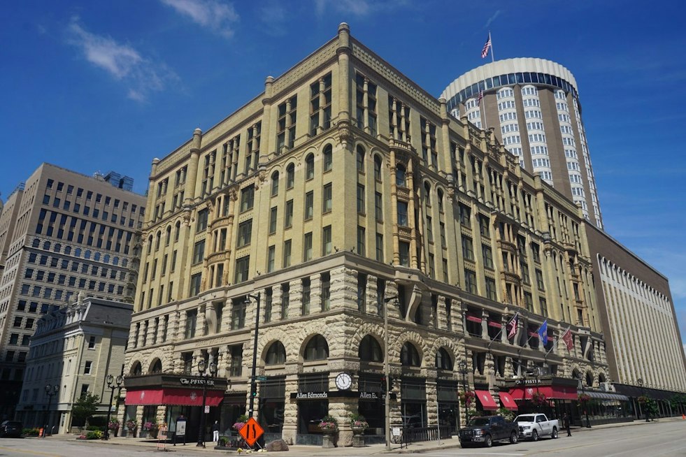 G20 Trade Talks Hit Milwaukee's Pfister Hotel as Tariffs Squeeze Wisconsin Farmers