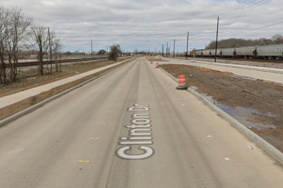 Galena Park Chase Ends With Young Man Dead, Driver Vanishes on Foot