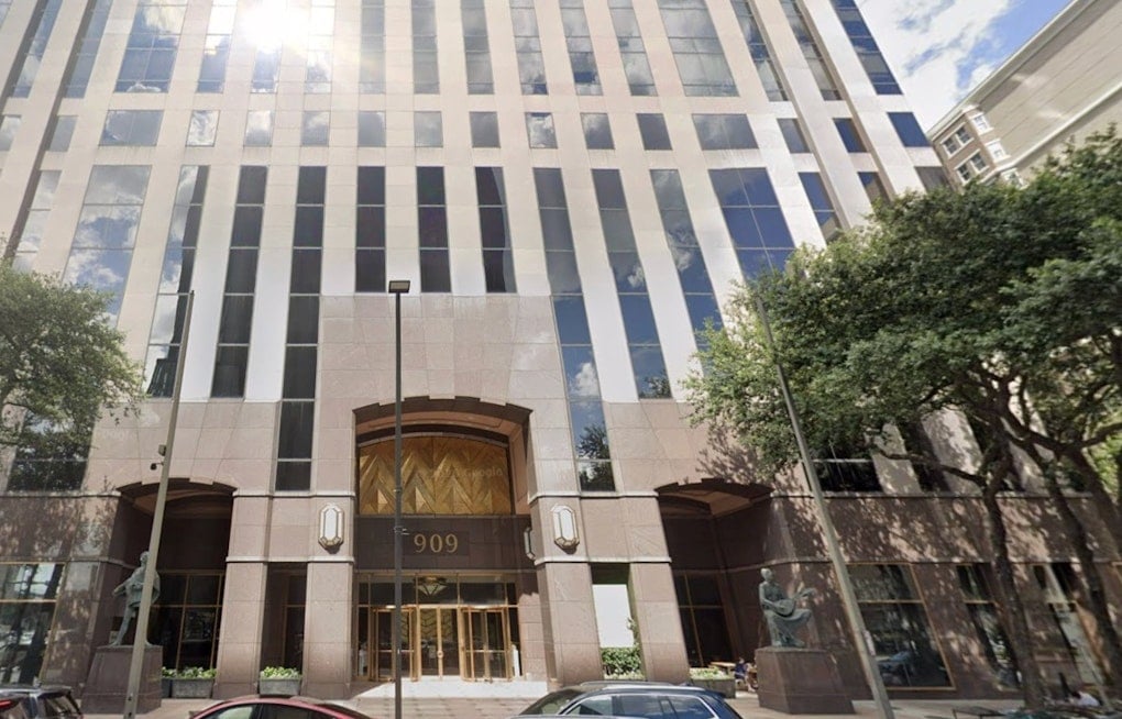 Gayle Benson Buys BankPlus Tower on Poydras Street
