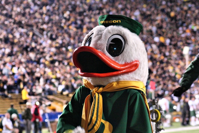 Giant 4-Ton Idaho Potato Rolls Into Eugene, Feeds More Than Duck Fans' Egos