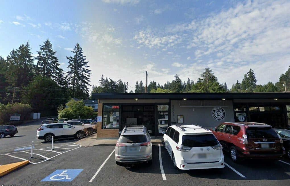 Gig Harbor's B's Bagels Moves Into Old O'Looney's Pub for Bigger, Bagel-Filled Future