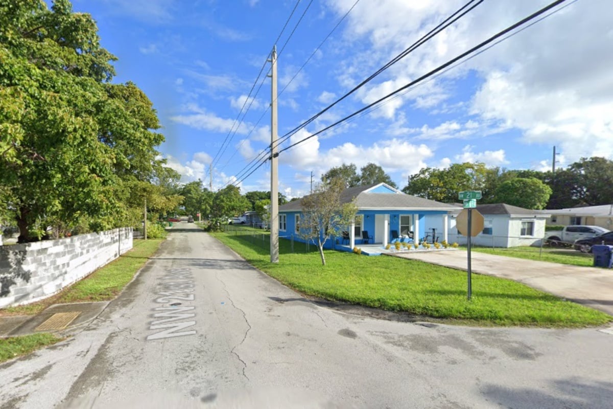 Girl Shot Inside Car in Gladeview, Miami-Dade