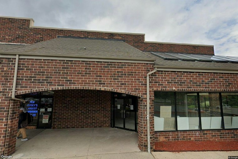 Go-Pal Supermarket Fills Edison's Empty Stop & Shop With Indian-American Mashup
