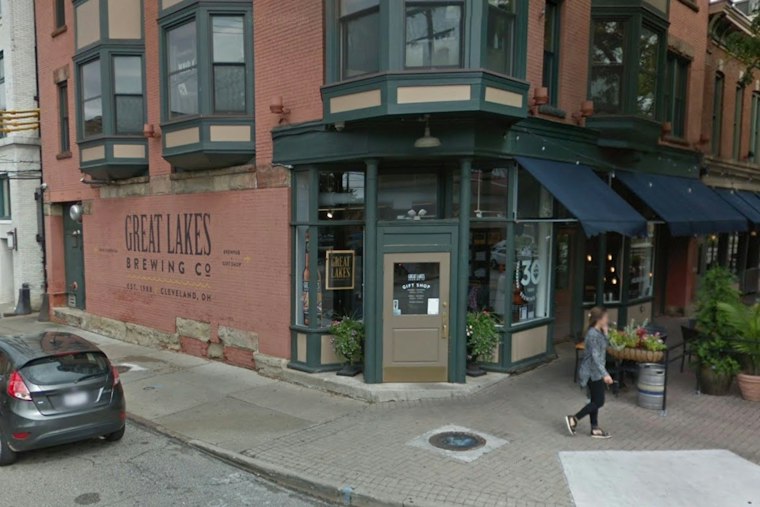 Great Lakes Brewing Sets October 15 Christmas Ale First Pour in Ohio City